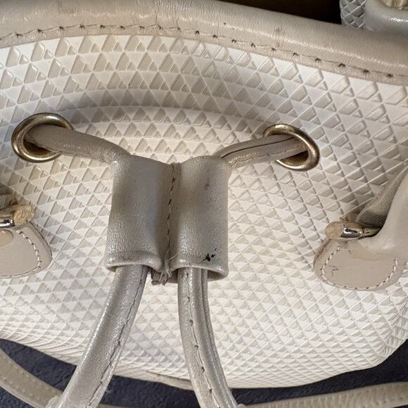Vintage 1983 Liz Claiborne Drawstring Bucket Shoulder Bag Cream & Tan Triangles - Picture 7 of 15